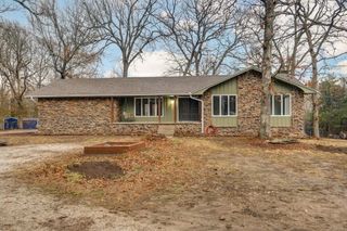 3526 W Farm Road 88, Springfield, MO 65803