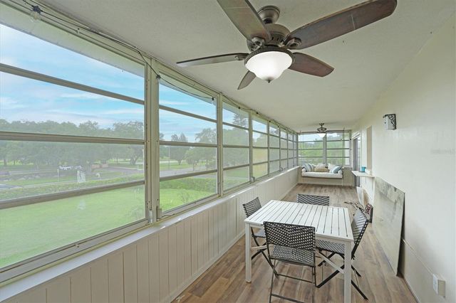 6100 12TH STREET S 220, St Petersburg, FL 33705