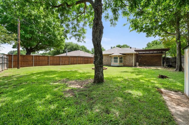 4303 Cypress Springs Court, Arlington, TX 76001