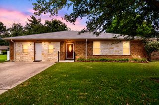 4303 Cypress Springs Court, Arlington, TX 76001