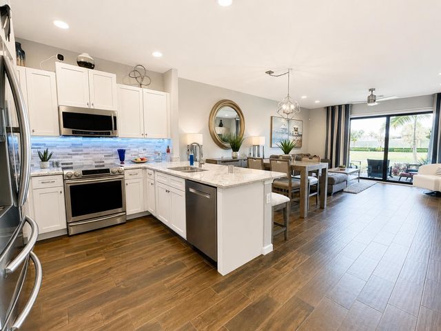 4218 N Dixie Highway 63, Oakland Park, FL 33334