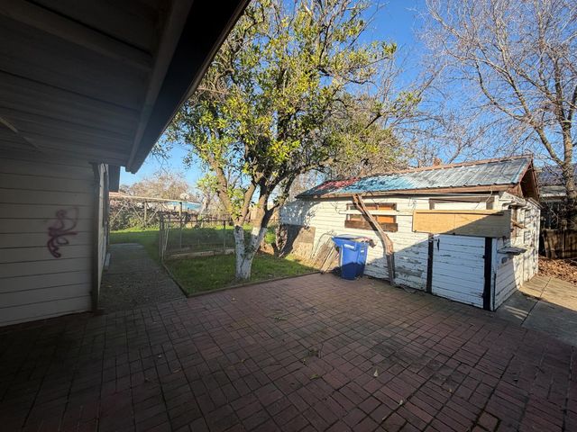 6313 Ring Dr, Sacramento, CA 95824