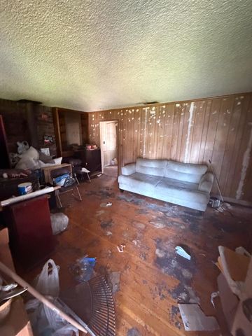 6313 Ring Dr, Sacramento, CA 95824