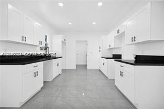 1301 Sharar Ave 0, Opa-locka, FL 33054