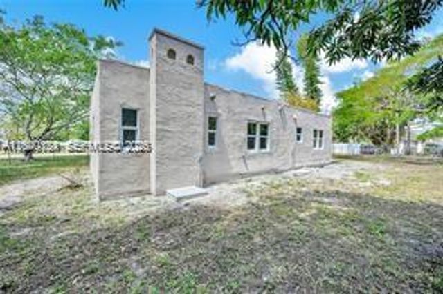 1301 Sharar Ave 0, Opa-locka, FL 33054