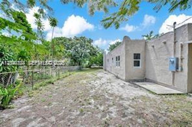 1301 Sharar Ave 0, Opa-locka, FL 33054