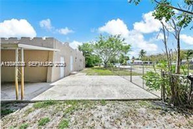1301 Sharar Ave 0, Opa-locka, FL 33054