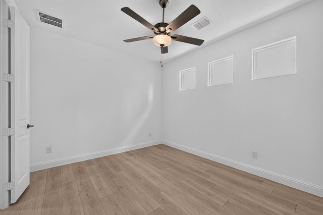 515 Wisteria Street, Oak Point, TX 75068