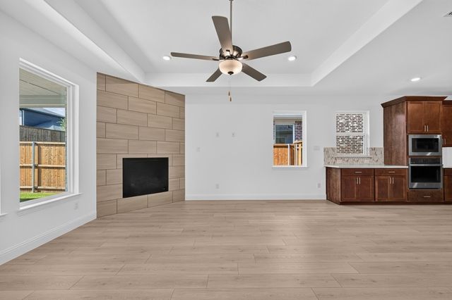 515 Wisteria Street, Oak Point, TX 75068