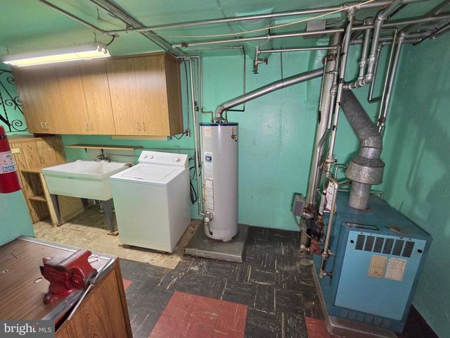 6106 CASTOR AVE, Philadelphia, PA 19149