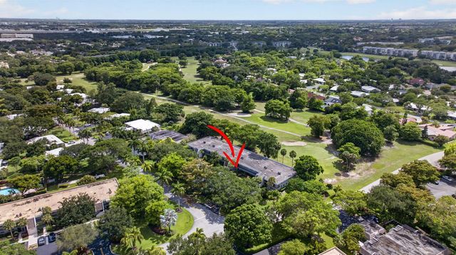 901 W Cypress Lane 103, Pompano Beach, FL 33069