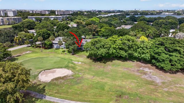901 W Cypress Lane 103, Pompano Beach, FL 33069