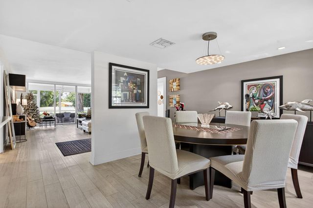 901 W Cypress Lane 103, Pompano Beach, FL 33069