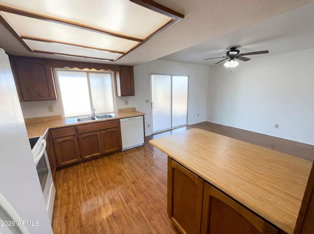 7324 W SELLS Drive, Phoenix, AZ 85033