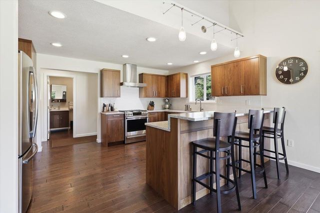 17404 Springview Ln, Nine Mile Falls, WA 99026