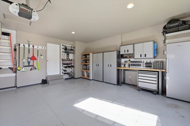 17404 Springview Ln, Nine Mile Falls, WA 99026