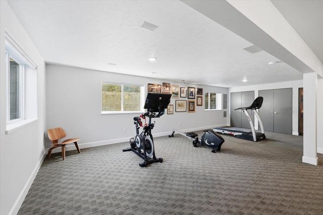 17404 Springview Ln, Nine Mile Falls, WA 99026
