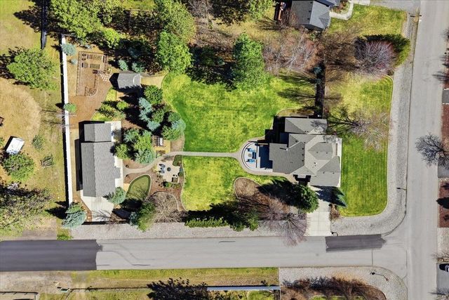 17404 Springview Ln, Nine Mile Falls, WA 99026