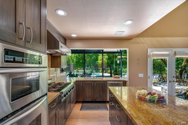 3057 St. Helena Hwy, St. Helena, CA 94574