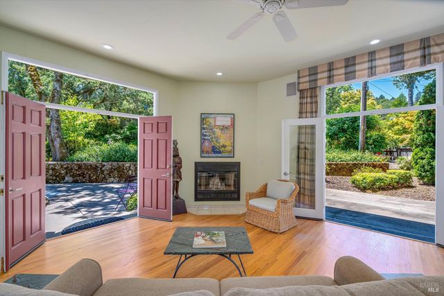 3057 St. Helena Hwy, St. Helena, CA 94574