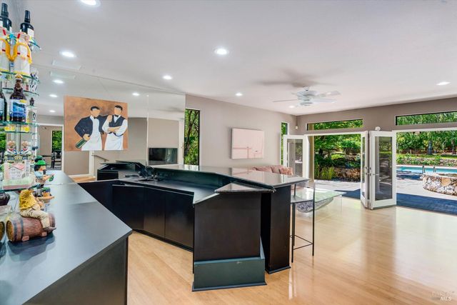 3057 St. Helena Hwy, St. Helena, CA 94574