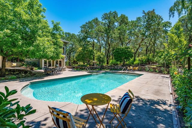 3057 St. Helena Hwy, St. Helena, CA 94574