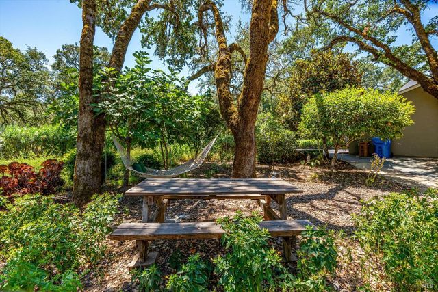 3057 St. Helena Hwy, St. Helena, CA 94574