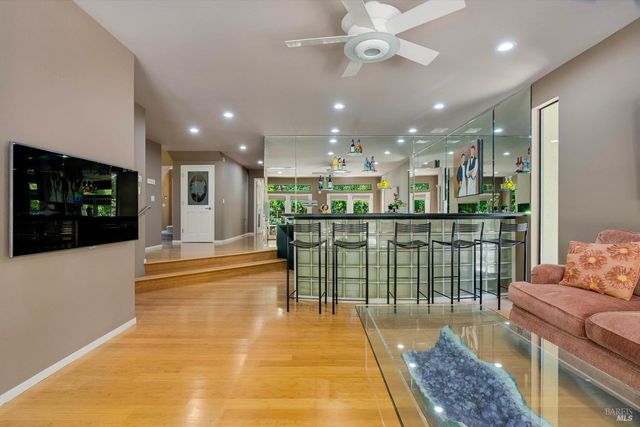 3057 St. Helena Hwy, St. Helena, CA 94574