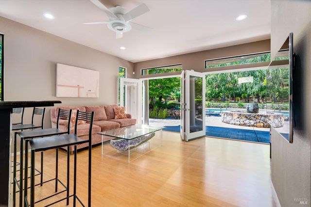 3057 St. Helena Hwy, St. Helena, CA 94574