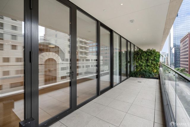 1 Steuart Lane 1605, San Francisco, CA 94105