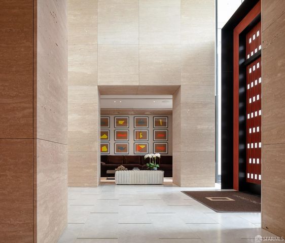 1 Steuart Lane 1605, San Francisco, CA 94105