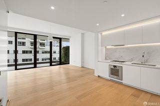 1 Steuart Lane 1605, San Francisco, CA 94105
