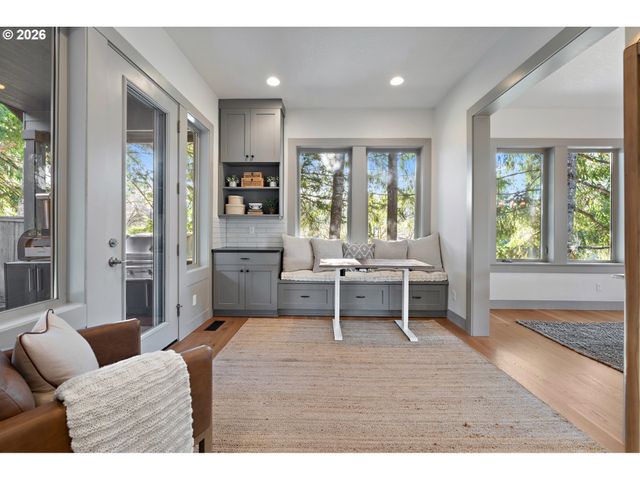 1267 EVAH Ln, West Linn, OR 97068