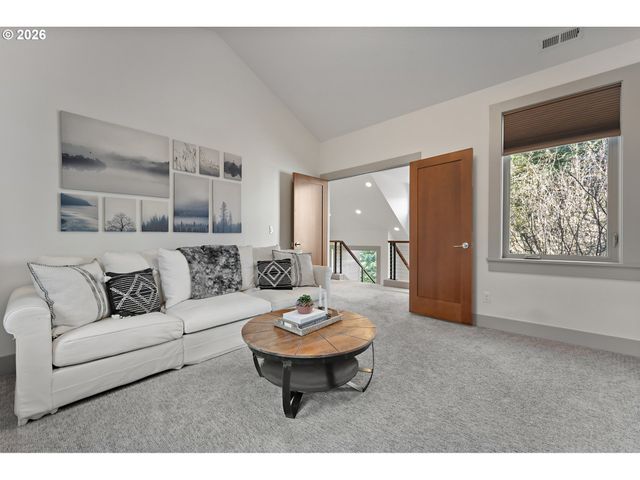 1267 EVAH Ln, West Linn, OR 97068