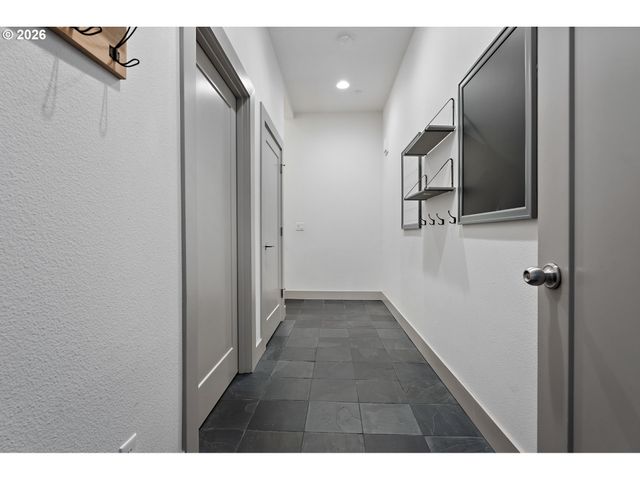 1267 EVAH Ln, West Linn, OR 97068