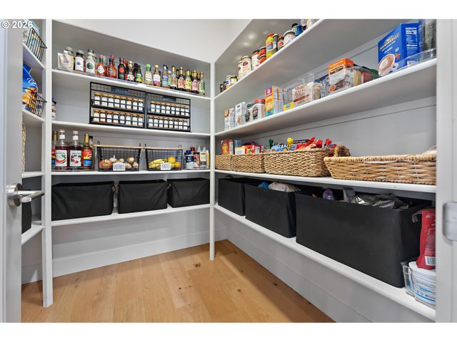 1267 EVAH Ln, West Linn, OR 97068