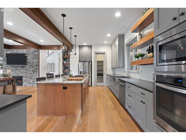 1267 EVAH Ln, West Linn, OR 97068