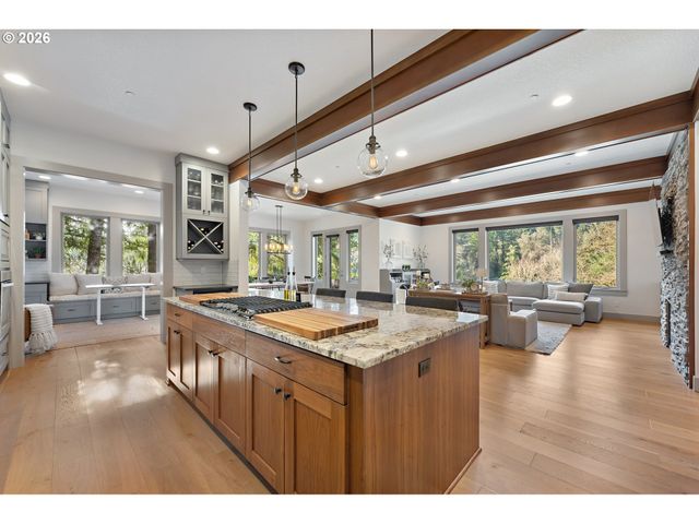 1267 EVAH Ln, West Linn, OR 97068