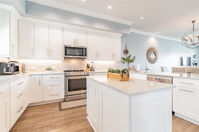 164 BRIGHTWATER DRIVE 2, Clearwater Beach, FL 33767