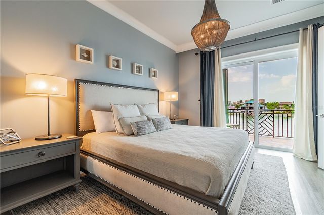 164 BRIGHTWATER DRIVE 2, Clearwater Beach, FL 33767