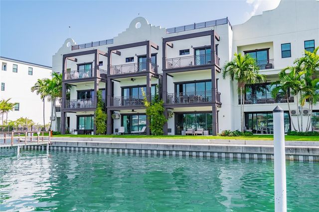 164 BRIGHTWATER DRIVE 2, Clearwater Beach, FL 33767