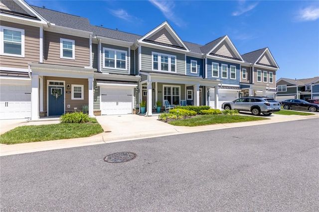 104 Sanctuary DR, Suffolk, VA 23435