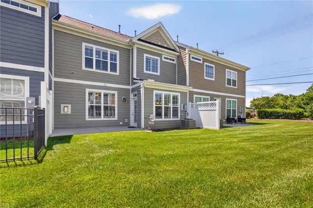104 Sanctuary DR, Suffolk, VA 23435