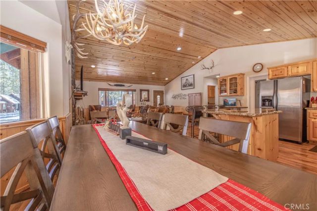 424 Mountainaire Lane, Big Bear Lake, CA 92315