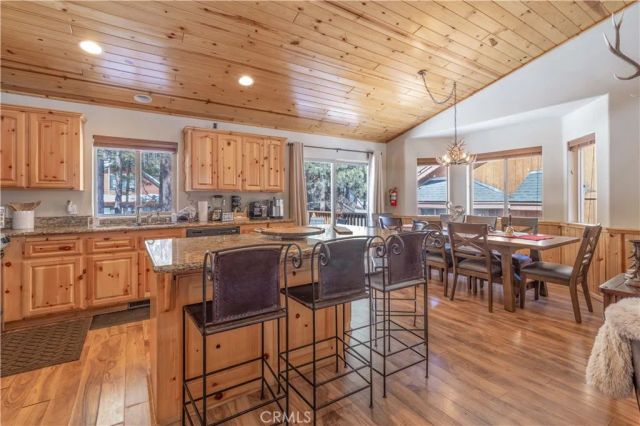 424 Mountainaire Lane, Big Bear Lake, CA 92315