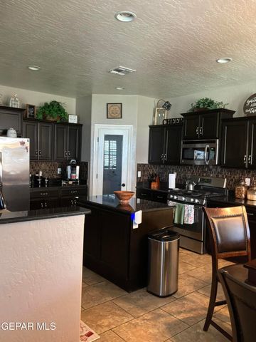 728 Carbine Drive, El Paso, TX 79928