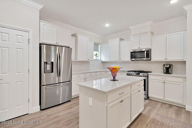 6020 Wild Olive Way, Vero Beach, FL 32966