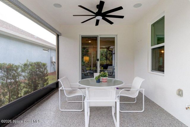 6020 Wild Olive Way, Vero Beach, FL 32966