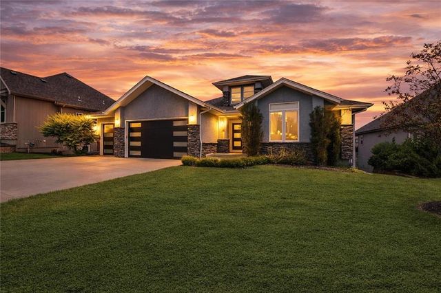 17305 Umbra Street, Overland Park, KS 66221