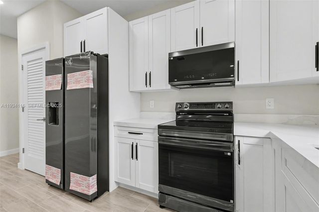 241 SW 4th St, Dania Beach, FL 33004